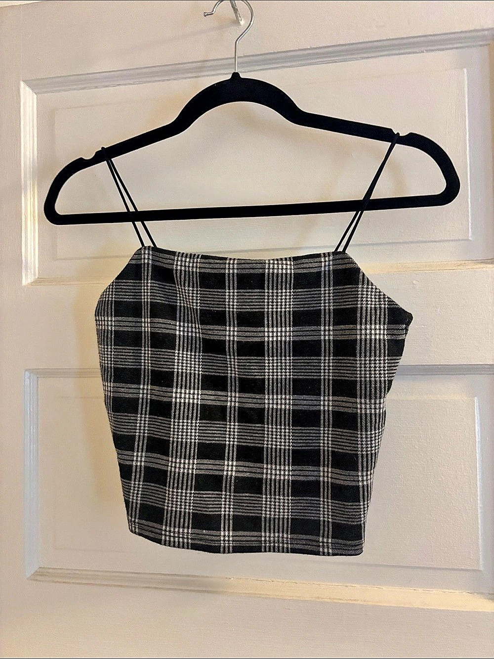 Popular21 Plaid Strappy Crop Top in Black & White Size Medium
